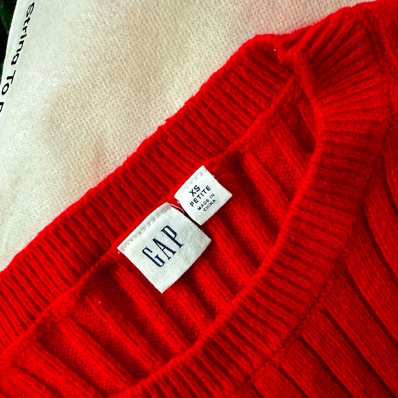 Dress - Picture 3 of 3